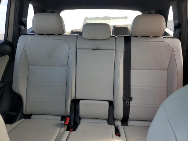 3VV2B7AX0MM019112 - 2021 VOLKSWAGEN TIGUAN SE 银色 照片 10