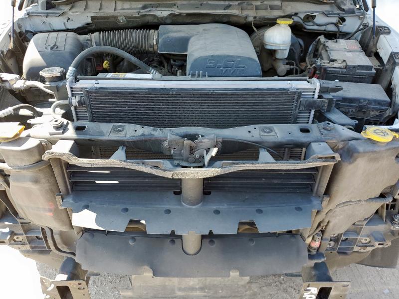 1C6RR6FG0JS315463 - 2018 RAM 1500 ST Weiß Foto 11