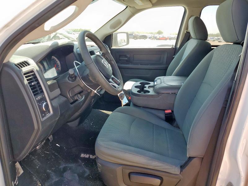 1C6RR6FG0JS315463 - 2018 RAM 1500 ST Weiß Foto 7