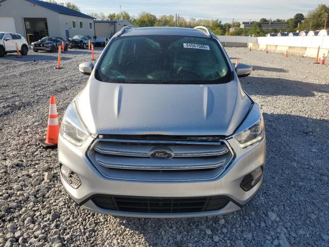 1FMCU9J91HUE25245 - 2017 FORD ESCAPE TITANIUM SILVER photo 5