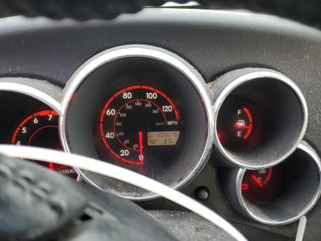 2T1KR32E54C290983 - 2004 TOYOTA COROLLA MA XR YELLOW photo 9