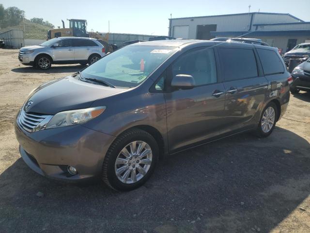 2011 TOYOTA SIENNA XLE, 