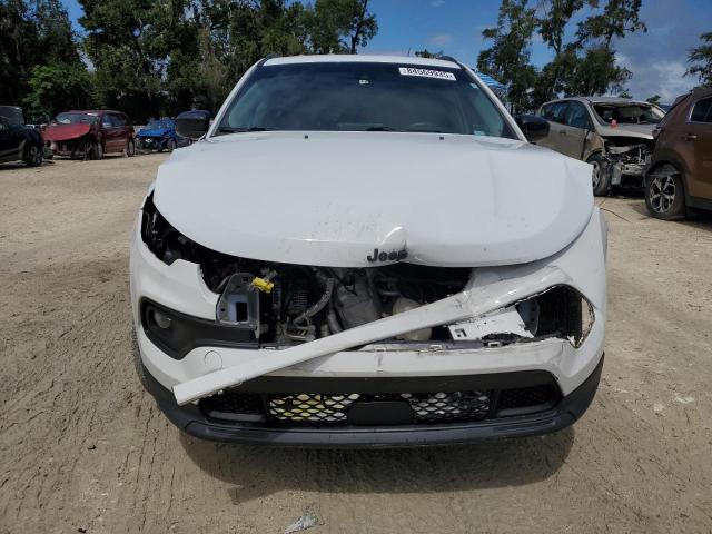 3C4NJCBB0NT137629 - 2022 JEEP COMPASS LATITUDE თეთრი ფოტო 5