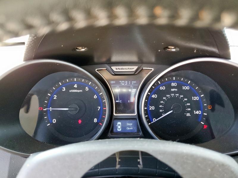 KMHTC6AE6DU115245 - 2013 HYUNDAI VELOSTER TURBO Schwarz Foto 9