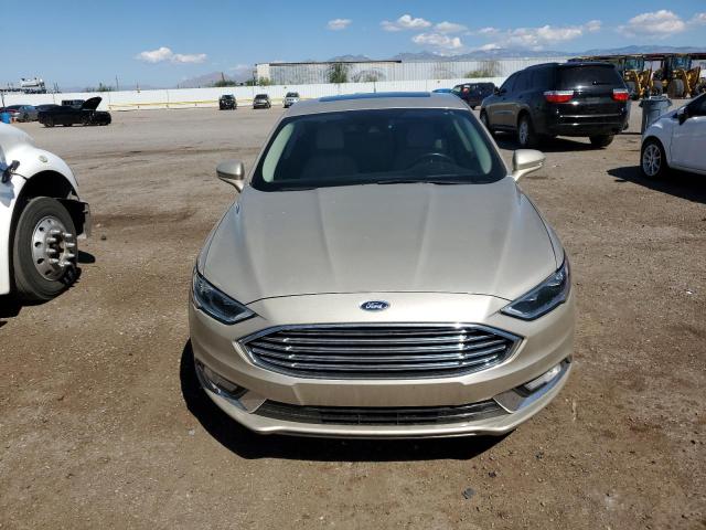 3FA6P0K90HR180440 - 2017 FORD FUSION TITANIUM 金色 照片 5