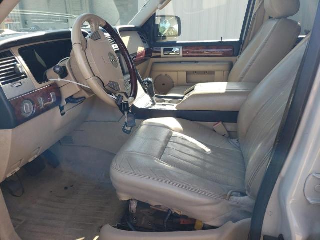 5LMFU28546LJ24959 - 2006 LINCOLN NAVIGATOR Blanc photo 7