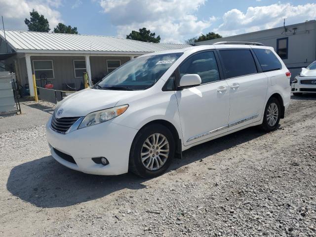 2012 TOYOTA SIENNA XLE, 
