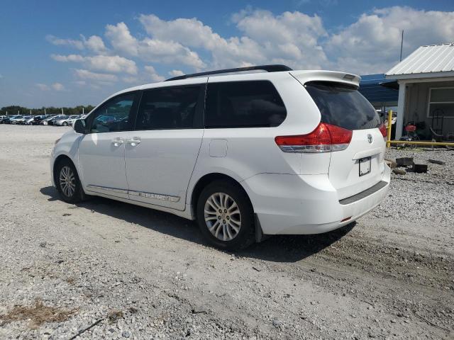 5TDYK3DC9CS220211 - 2012 TOYOTA SIENNA XLE أبيض صورة 2