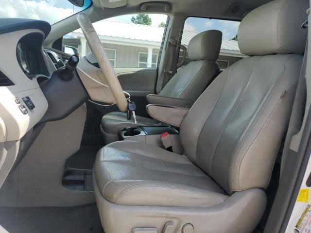 5TDYK3DC9CS220211 - 2012 TOYOTA SIENNA XLE أبيض صورة 7