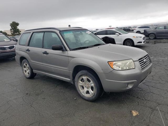 JF1SG63666H738781 - 2006 SUBARU FORESTER 2.5X SILVER photo 4