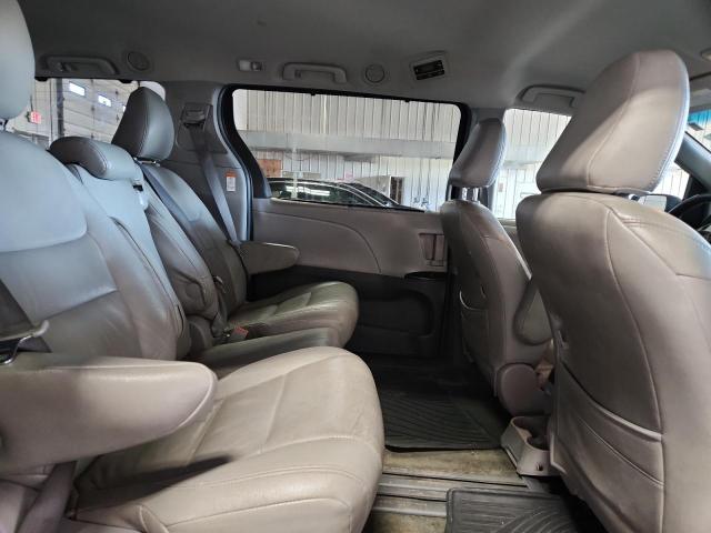 5TDKK3DC3GS719694 - 2016 TOYOTA SIENNA LE ლურჯი ფოტო 11