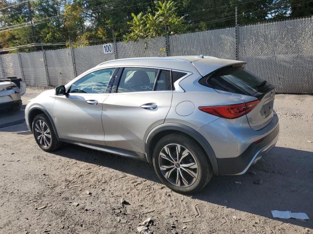 SJKCH5CR0HA015498 - 2017 INFINITI QX30 BASE SILVER photo 2