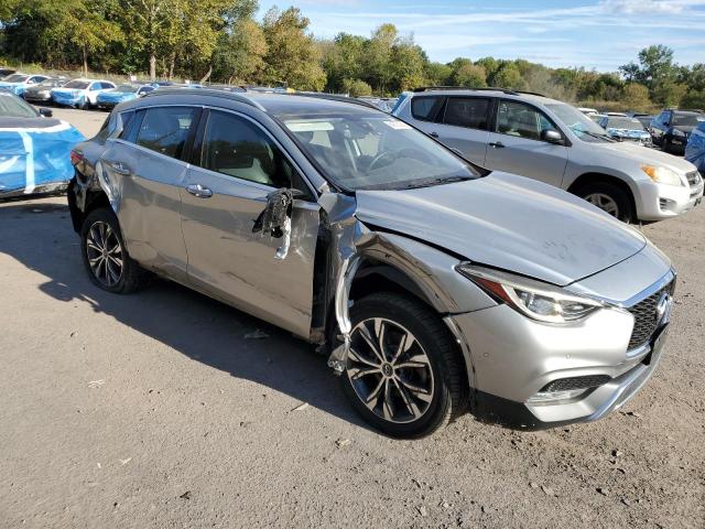 SJKCH5CR0HA015498 - 2017 INFINITI QX30 BASE SILVER photo 4