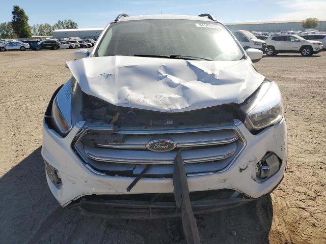 1FMCU0GD5JUD57979 - 2018 FORD ESCAPE SE Weiß Foto 5