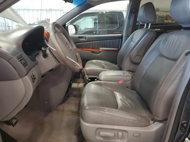 5TDYK4CC3AS312905 - 2010 TOYOTA SIENNA XLE SILVER photo 7
