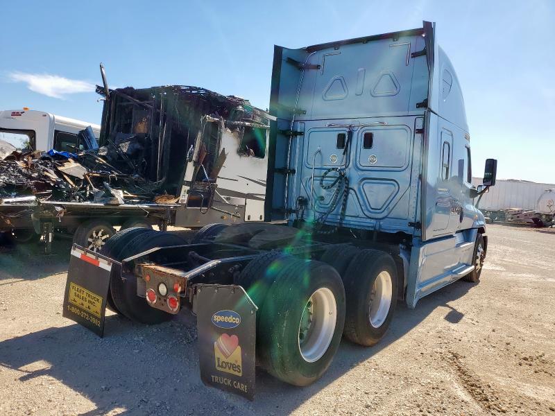 3AKJGLDRXHSHR5952 - 2017 FREIGHTLINER CASCADIA 1 BLUE photo 4