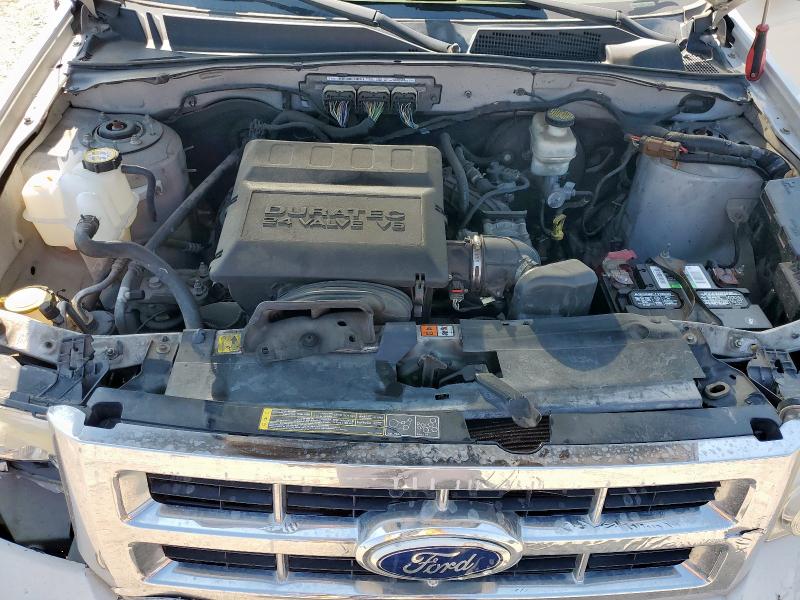 1FMCU0EG9BKA55606 - 2011 FORD ESCAPE LIMITED 白色 照片 11