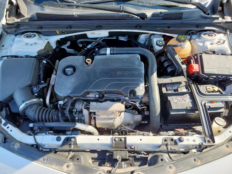 1G1ZE5ST6GF250307 - 2016 CHEVROLET MALIBU LT WHITE photo 11