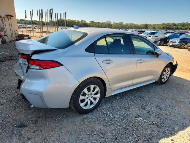 5YFEPMAE2MP213224 - 2021 TOYOTA COROLLA LE SILVER photo 3