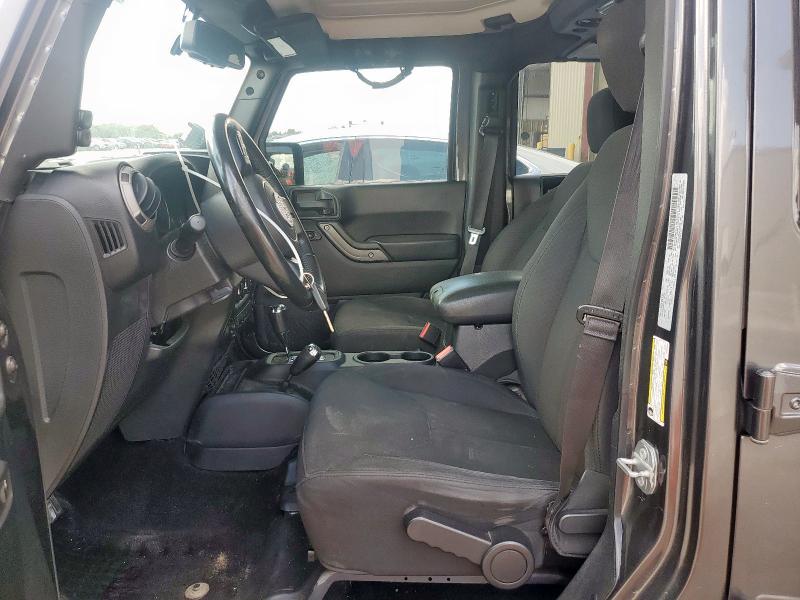 1C4BJWDG4HL520499 - 2017 JEEP WRANGLER U SPORT GRAY photo 7