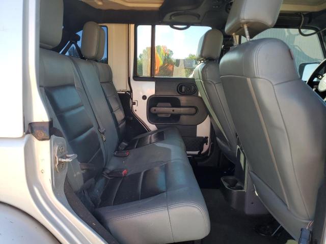 1J8GA591X8L575746 - 2008 JEEP WRANGLER UNLIMITED SAHARA SILVER photo 11