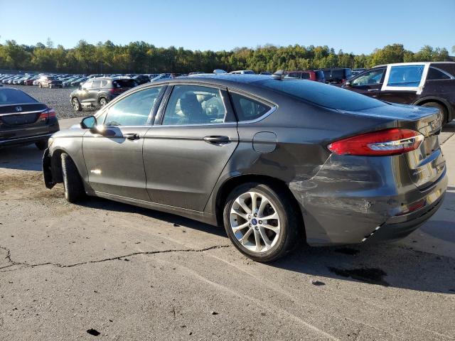3FA6P0LU2KR104860 - 2019 FORD FUSION SE GRAY photo 2