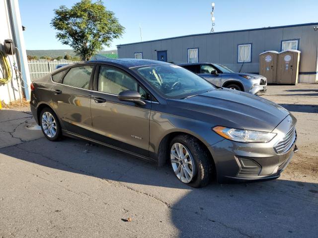 3FA6P0LU2KR104860 - 2019 FORD FUSION SE GRAY photo 4