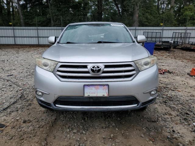 5TDBK3EH1BS042387 - 2011 TOYOTA HIGHLANDER BASE SILVER photo 5