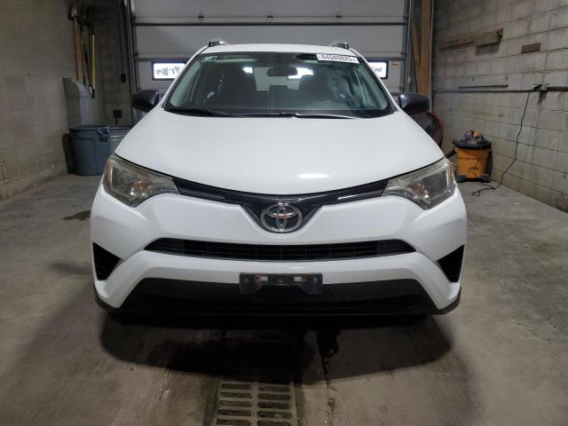 JTMBFREV0GJ067623 - 2016 TOYOTA RAV4 LE 白色 照片 5