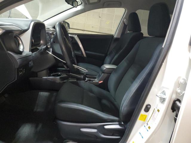 JTMBFREV0GJ067623 - 2016 TOYOTA RAV4 LE 白色 照片 7