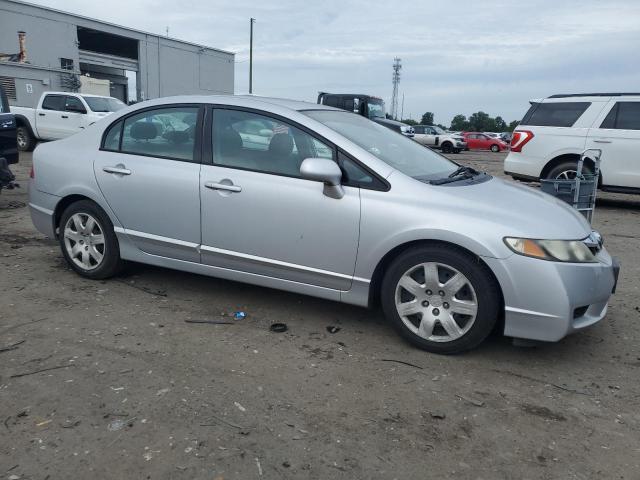 2HGFA1F58AH577406 - 2010 HONDA CIVIC LX SILVER photo 4