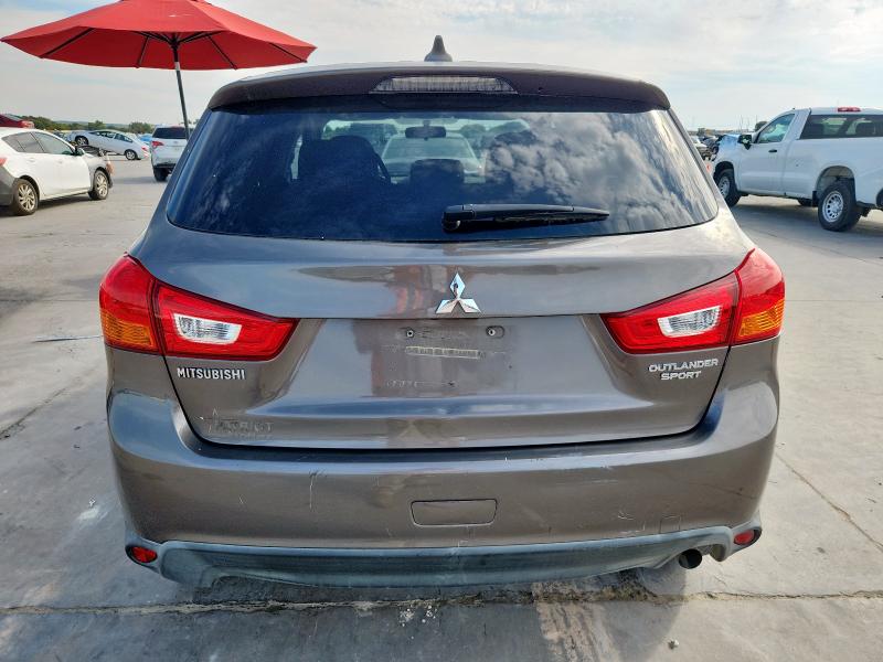 JA4AP3AU1HZ012906 - 2017 MITSUBISHI OUTLANDER ES 灰色 照片 6