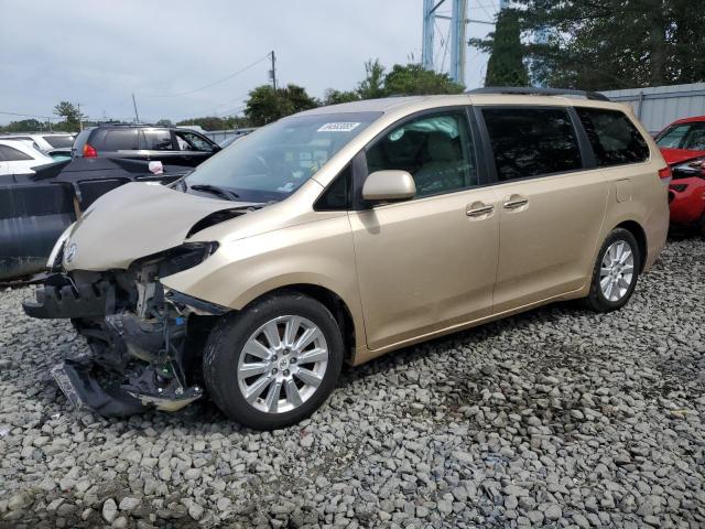 2011 TOYOTA SIENNA XLE, 
