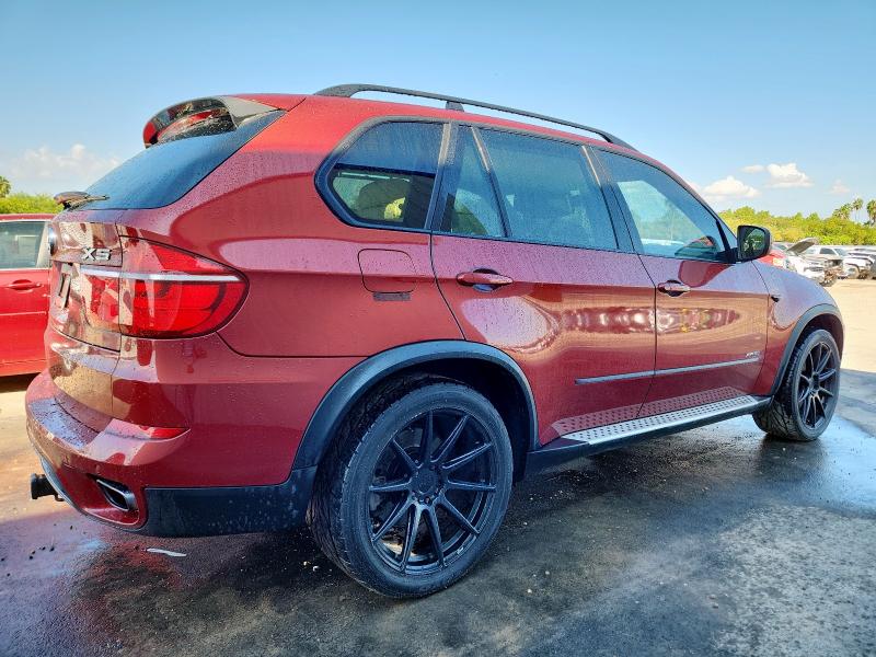 5UXZV8C51DL899372 - 2013 BMW X5 XDRIVE50I 栗色 照片 3