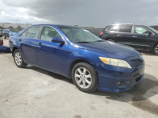 4T1BF3EK6BU763988 - 2011 TOYOTA CAMRY BASE BLUE photo 4