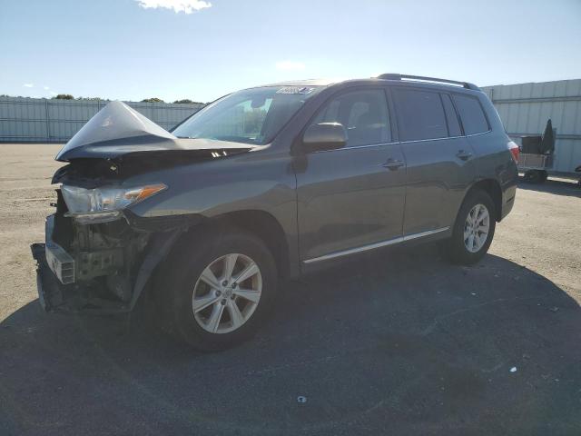 2013 TOYOTA HIGHLANDER BASE, 