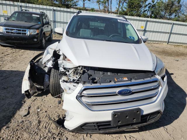 1FMCU9GD4JUB92950 - 2018 FORD ESCAPE SE თეთრი ფოტო 5