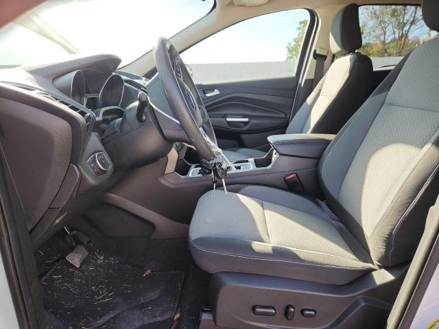 1FMCU9GD4JUB92950 - 2018 FORD ESCAPE SE თეთრი ფოტო 7