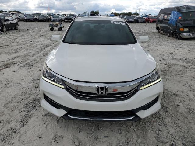 1HGCR2F73HA231582 - 2017 HONDA ACCORD EX WHITE photo 5