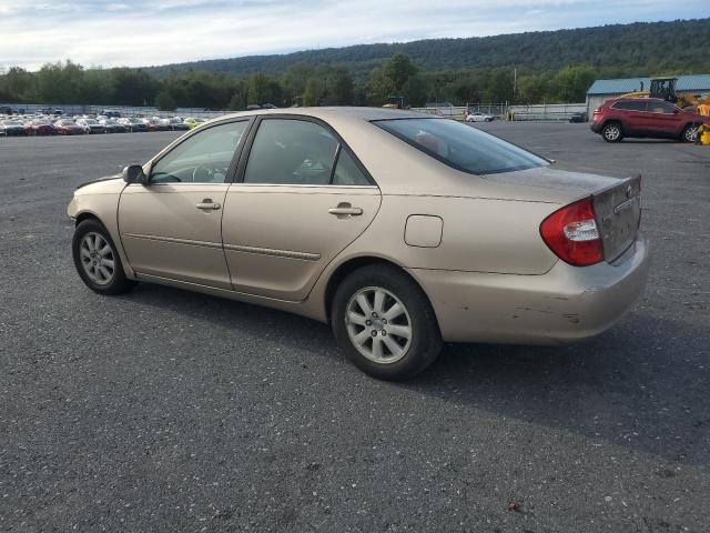 4T1BF30KX2U023206 - 2002 TOYOTA CAMRY LE TAN photo 2