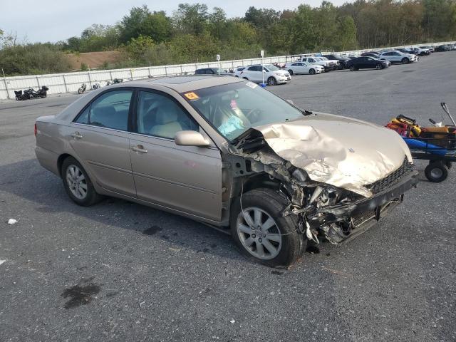 4T1BF30KX2U023206 - 2002 TOYOTA CAMRY LE TAN photo 4