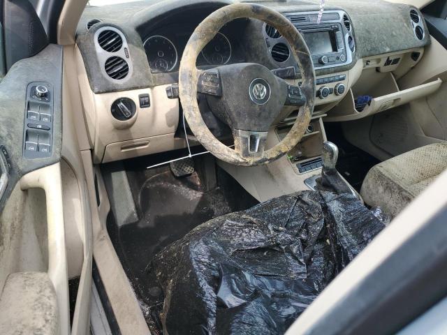 WVGBV7AX5DW520398 - 2013 VOLKSWAGEN TIGUAN S SILVER photo 8