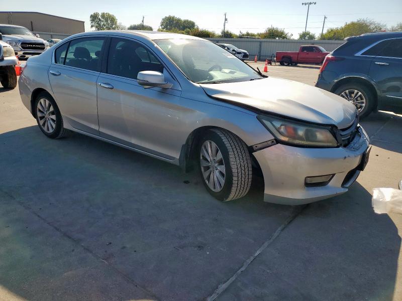 1HGCR2F75DA146060 - 2013 HONDA ACCORD EX ვერცხლისფერი ფოტო 4