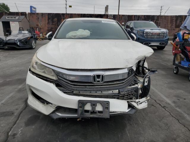 1HGCR2F54HA036573 - 2017 HONDA ACCORD SPORT WHITE photo 5