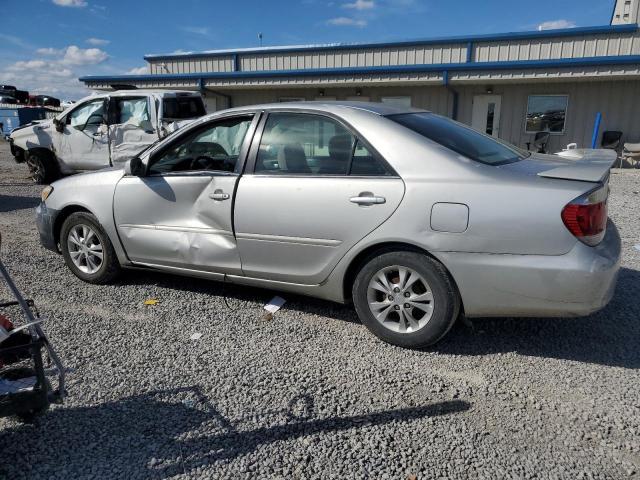 4T1BE32K55U084340 - 2005 TOYOTA CAMRY LE 银色 照片 2
