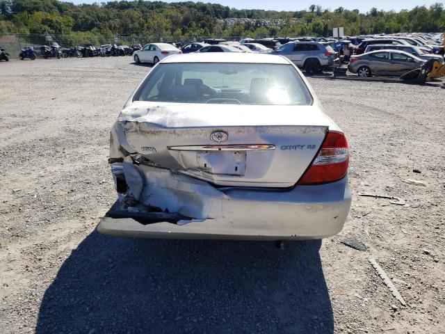 4T1BE32K22U636985 - 2002 TOYOTA CAMRY LE SILVER photo 6