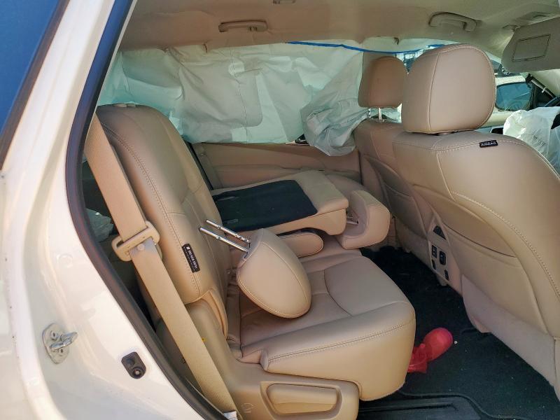 5N1DR2MN4JC619754 - 2018 NISSAN PATHFINDER S Biały zdjęcie 11