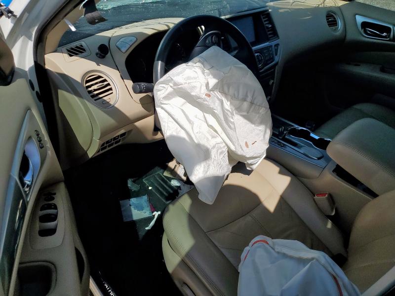 5N1DR2MN4JC619754 - 2018 NISSAN PATHFINDER S Biały zdjęcie 8