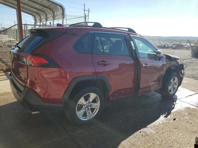 2T3P1RFV2KW057186 - 2019 TOYOTA RAV4 XLE Красный фото 3