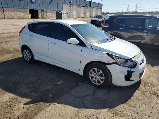KMHCT5AE6EU149889 - 2014 HYUNDAI ACCENT GLS WHITE photo 4
